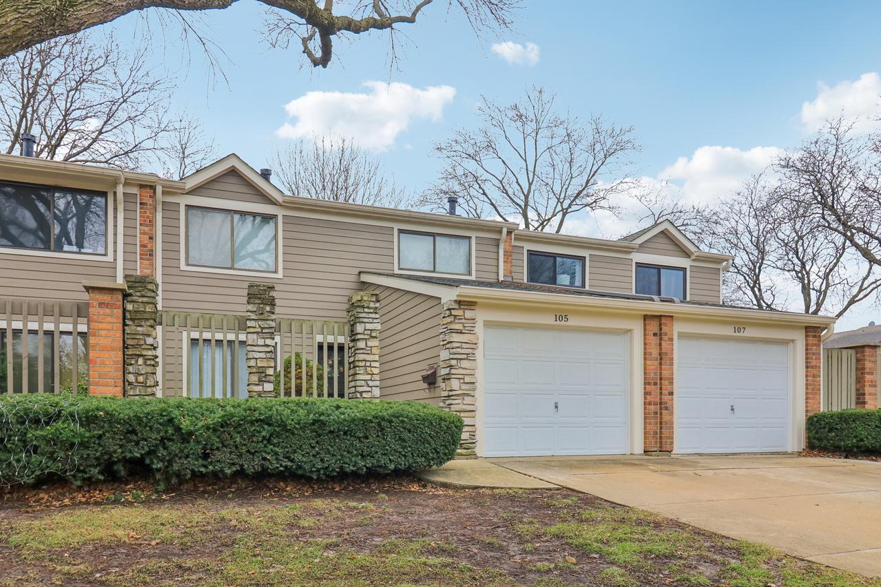 105 W Dover Dr., Mount Prospect, IL 60056