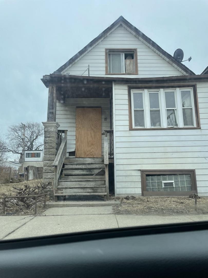 6451 S Eberhart Ave., Chicago, IL 60637