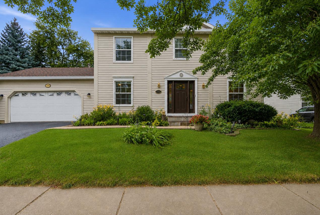 1209 River Oak Dr., Naperville, IL 60565