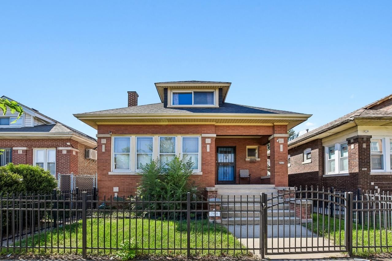 7918 S Luella Ave., Chicago, IL 60617