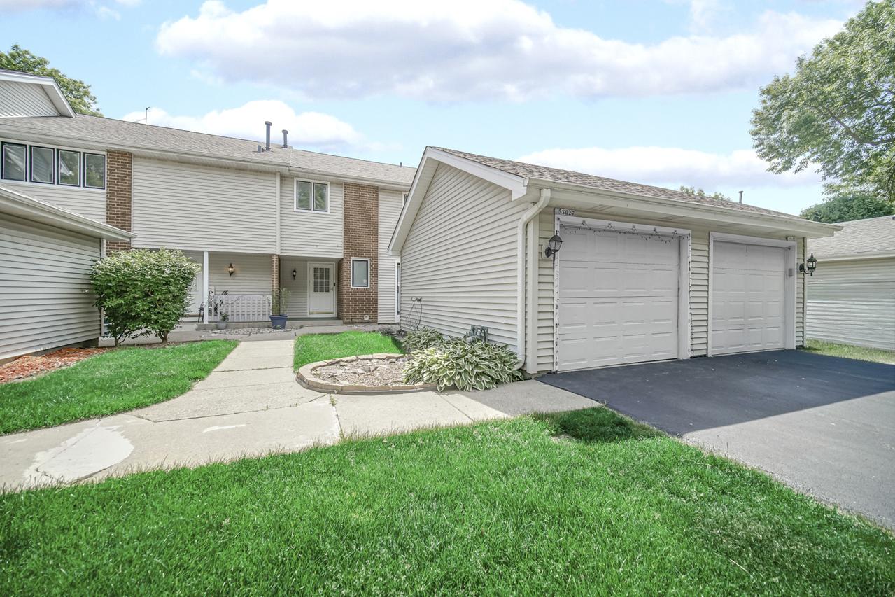 5S027 Pebble Beach Ct., Naperville, IL 60563