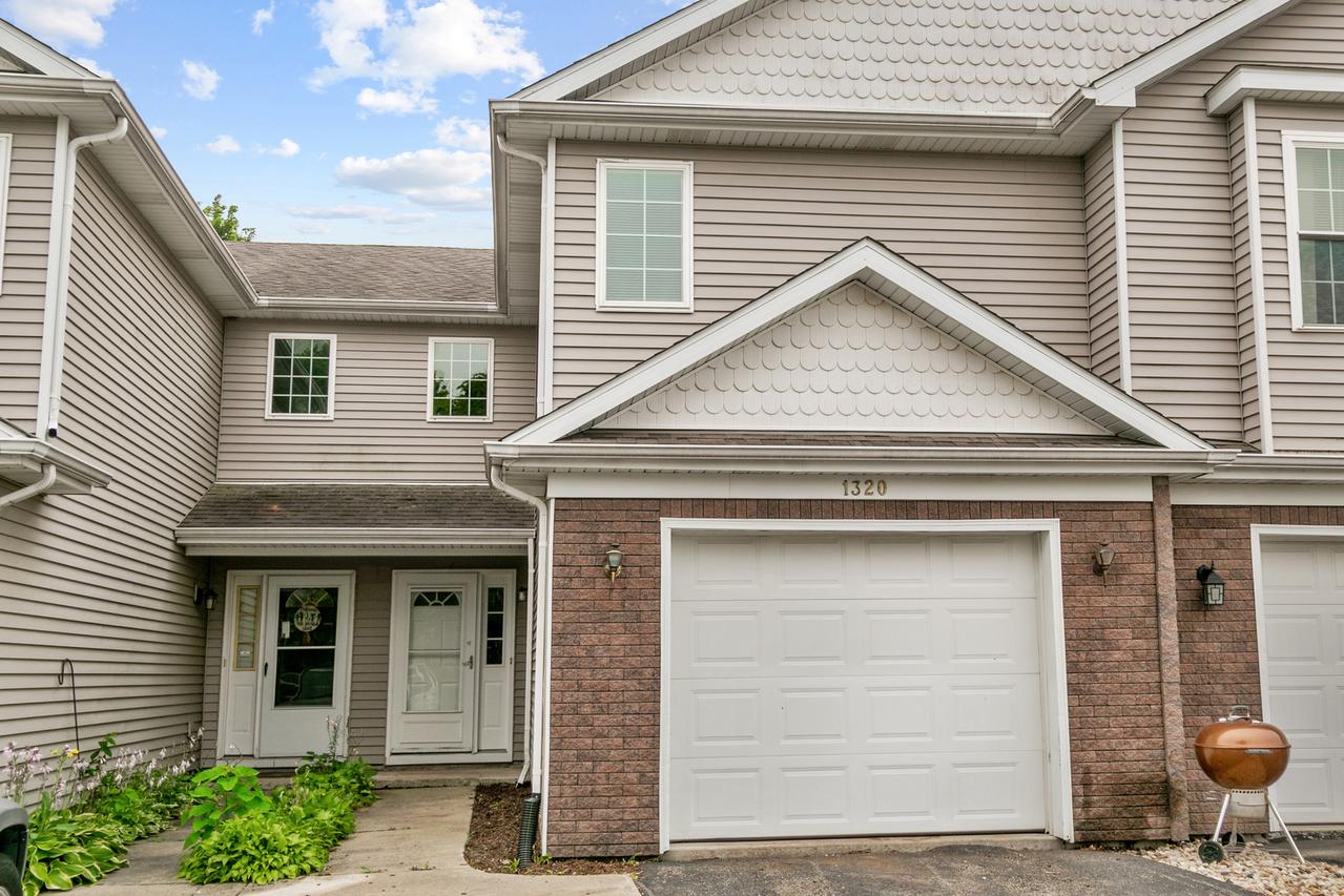 1320 E Arnold St., Sandwich, IL 60548
