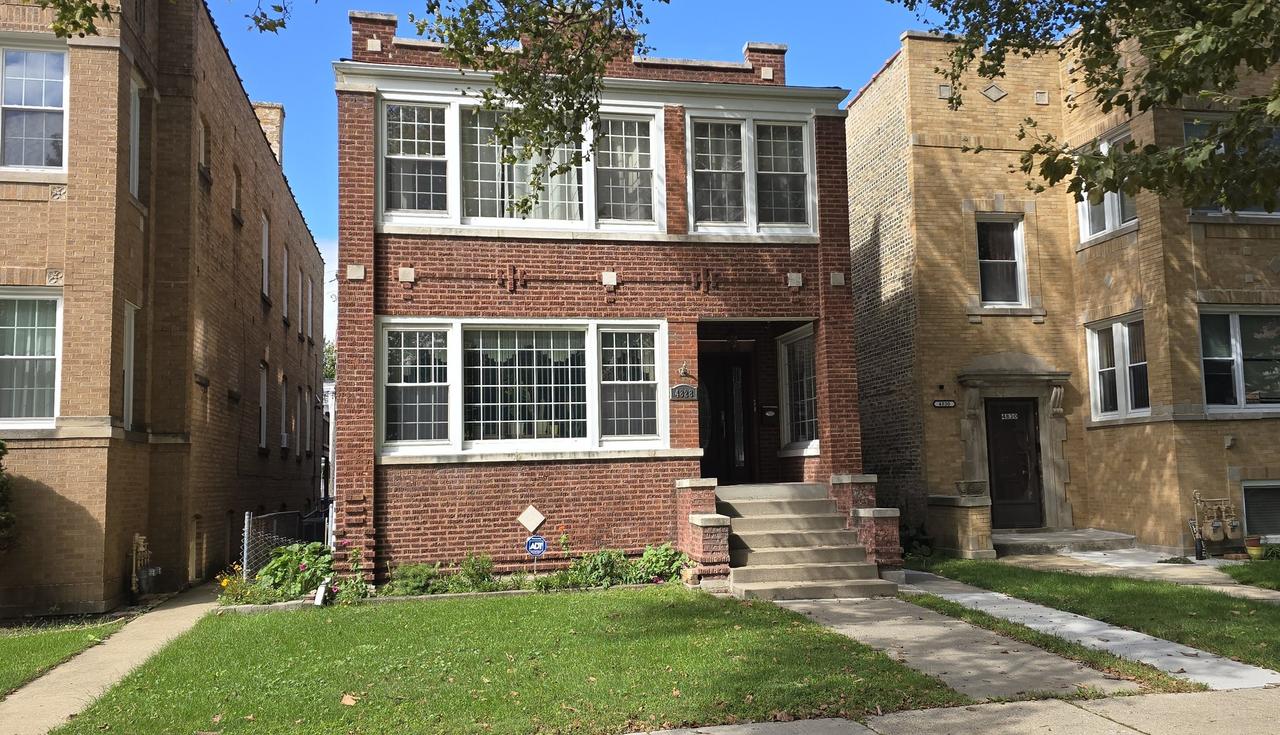 4828 N Karlov Ave., Chicago, IL 60630