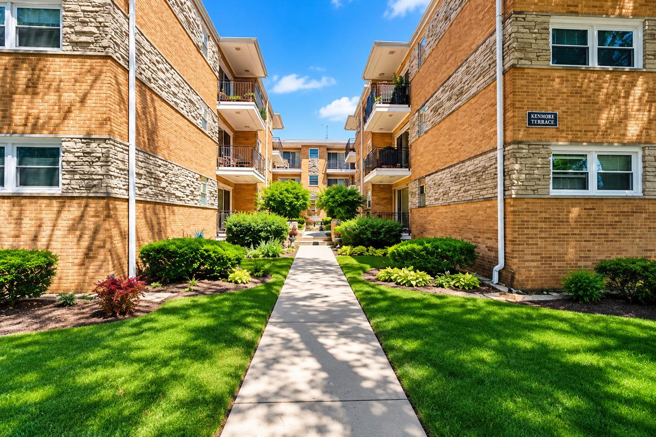 4337 N Kedvale Ave. #3E, Chicago, IL 60641