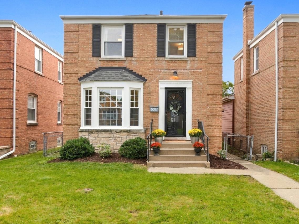 5037 N Newcastle Ave., Chicago, IL 60656