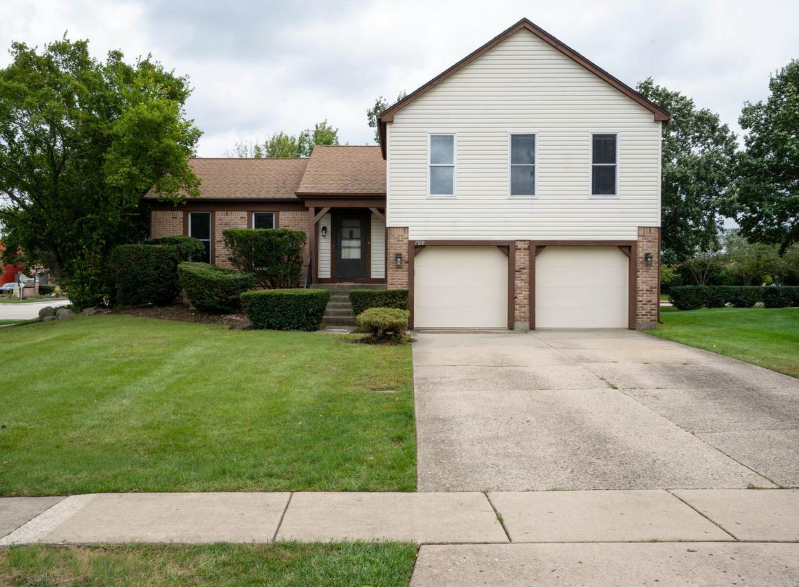 1100 Gail Dr., Buffalo Grove, IL 60089