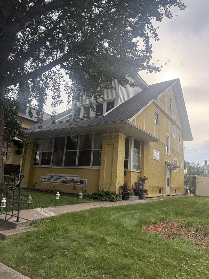 1716 25th St., Rock Island, IL 61201