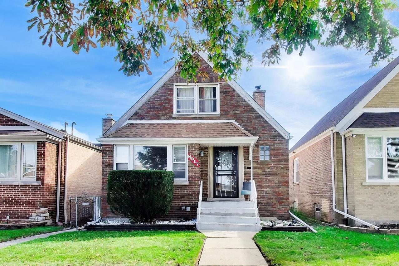 8017 S Sacramento Ave., Chicago, IL 60652