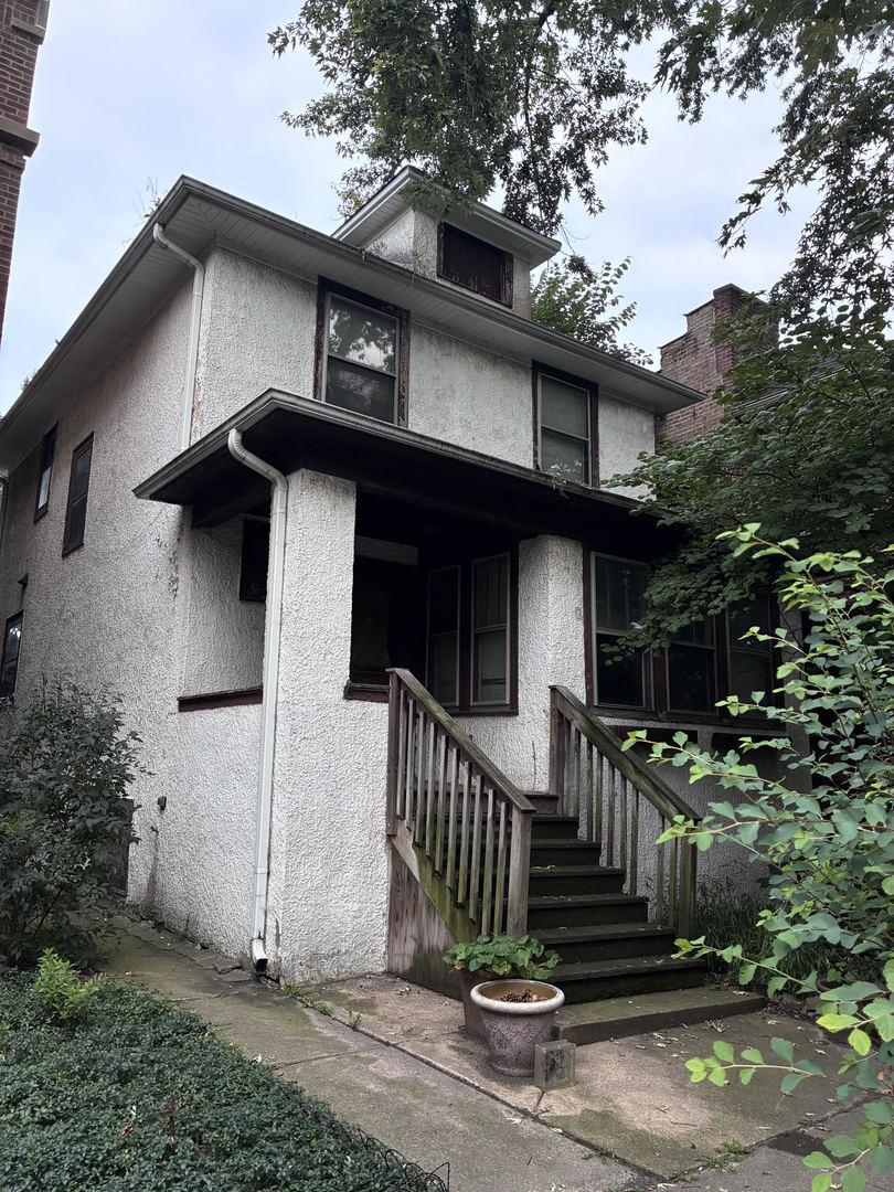 4445 N Whipple St., Chicago, IL 60625