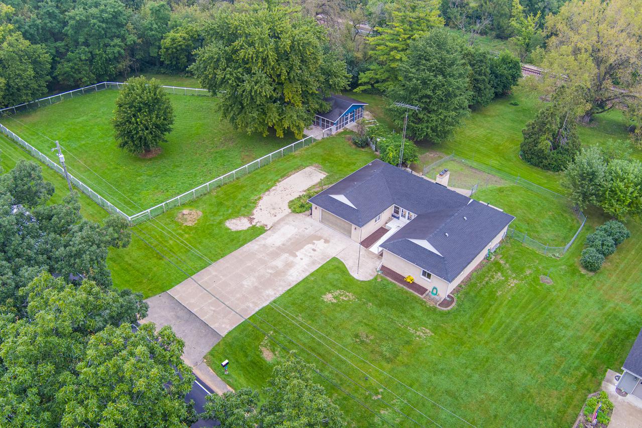 32836 Genoa Rd., Genoa, IL 60135