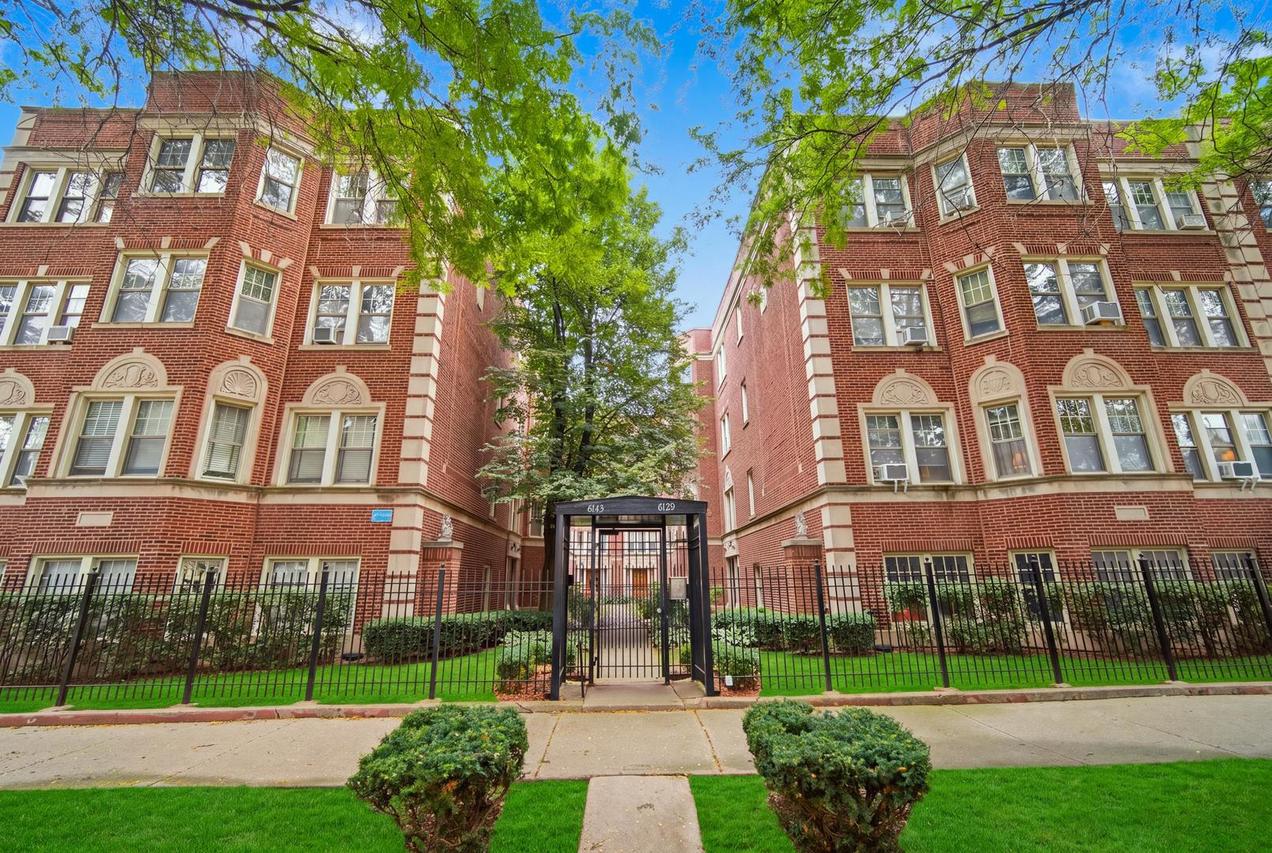 6135 N Hoyne Ave. #3, Chicago, IL 60659