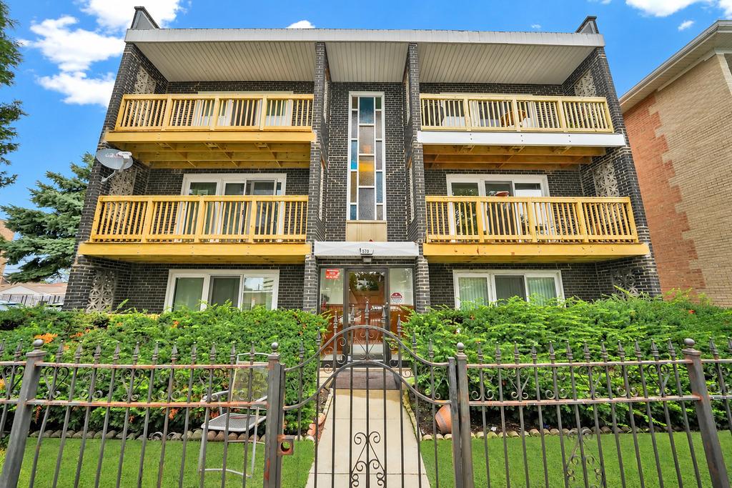 5701 S Kenton Ave. #3N, Chicago, IL 60629
