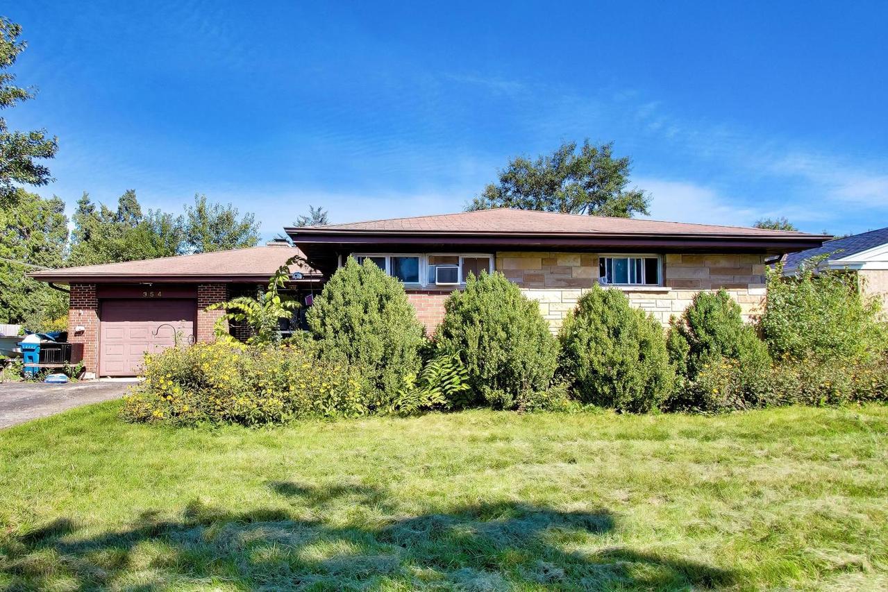 354 E Huntington Ln., Elmhurst, IL 60126