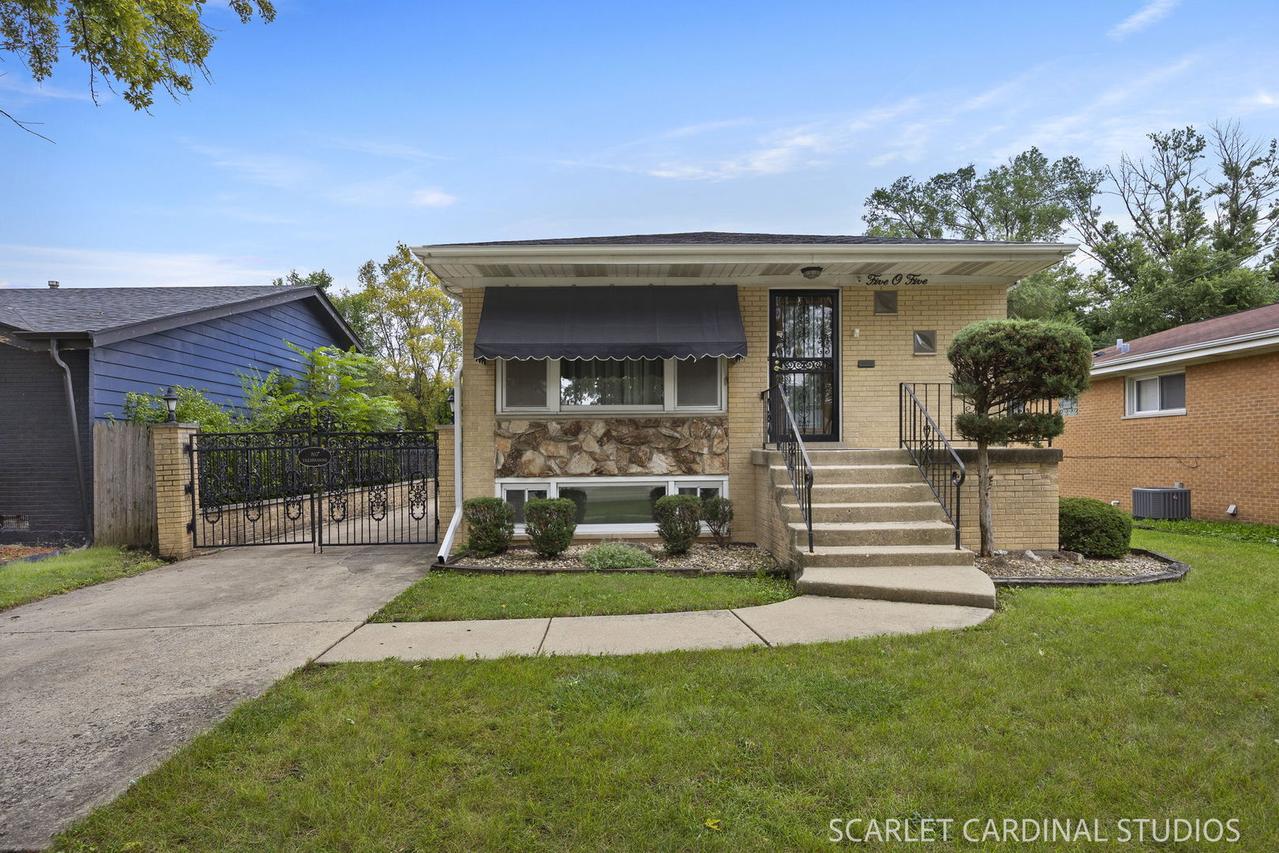505 N Addison Rd., Villa Park, IL 60181