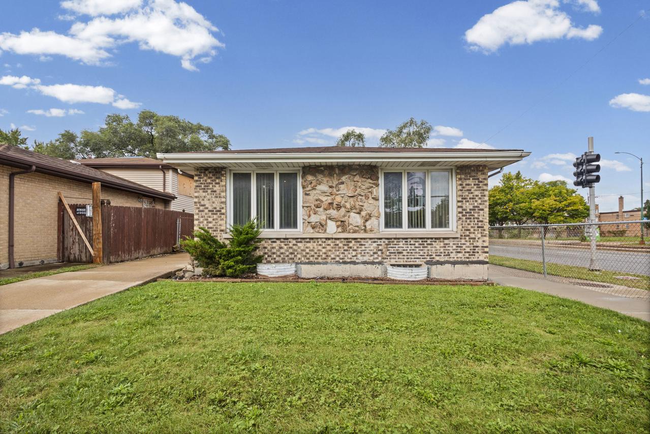 9500 S Loomis St., Chicago, IL 60643