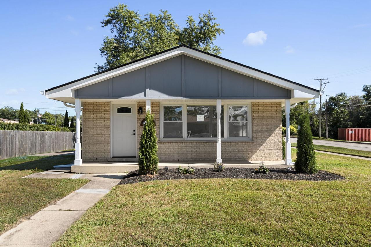 14057 S Hoxie Ave., Burnham, IL 60633