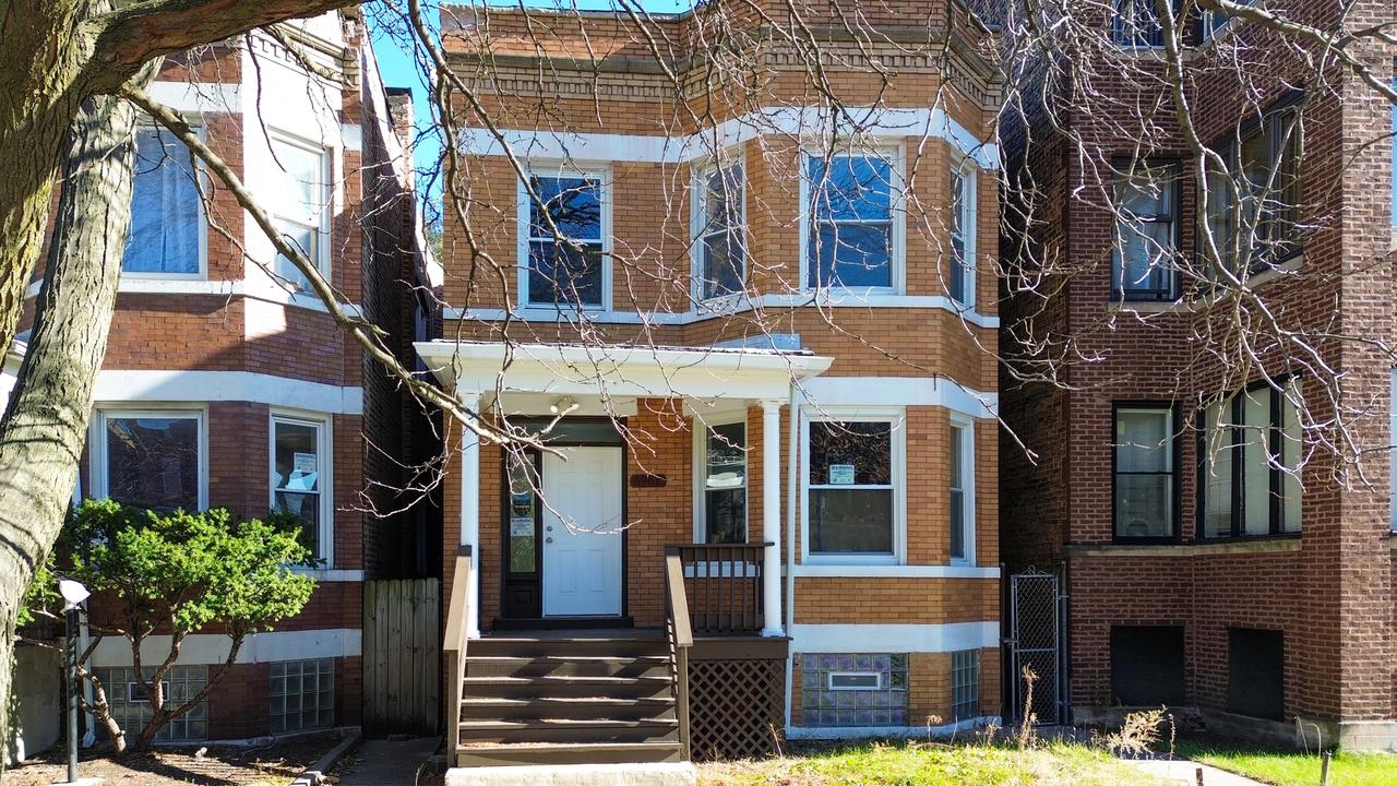 6961 S Eberhart Ave., Chicago, IL 60637