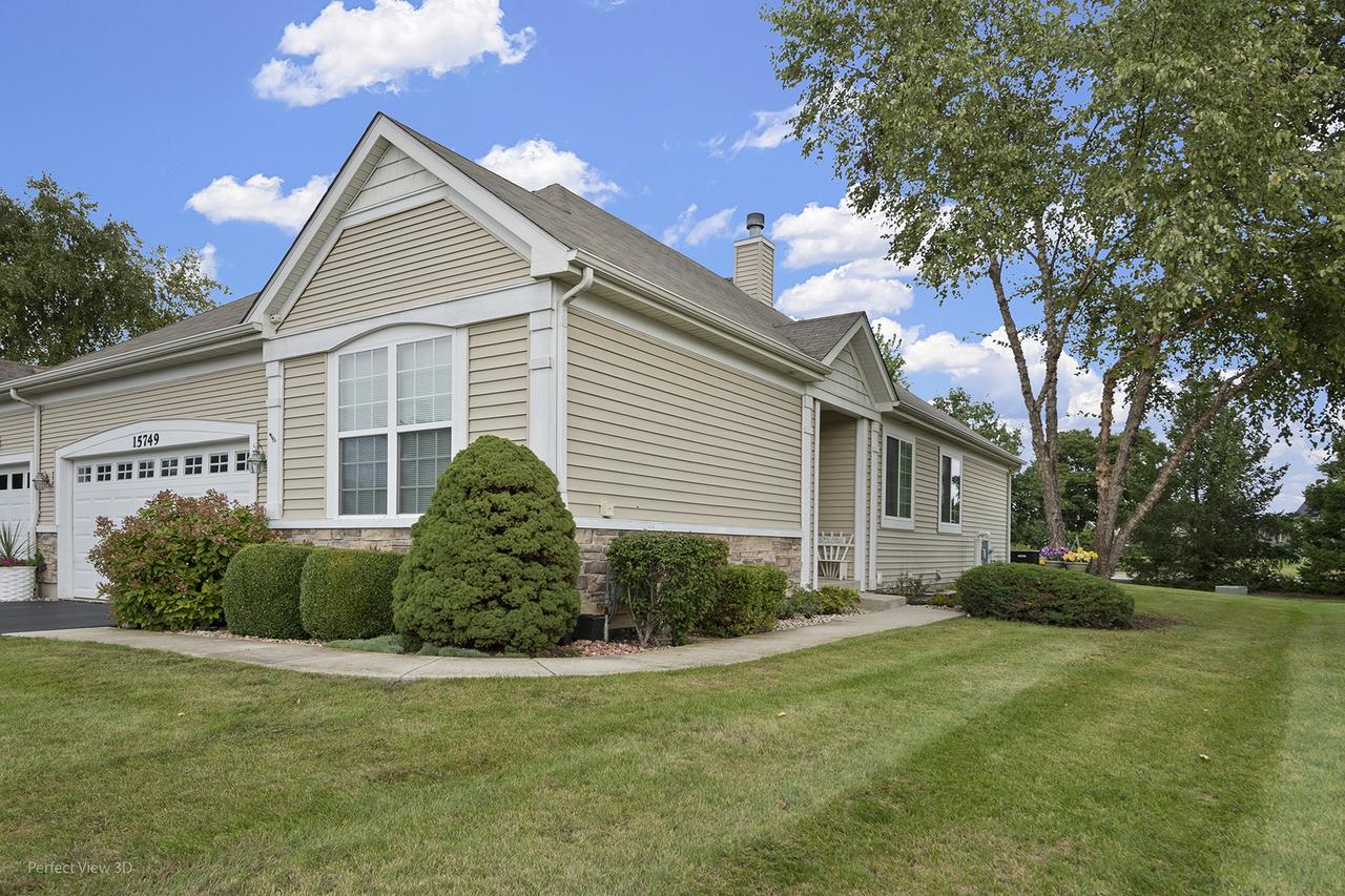 15749 Cove Cir., Plainfield, IL 60544