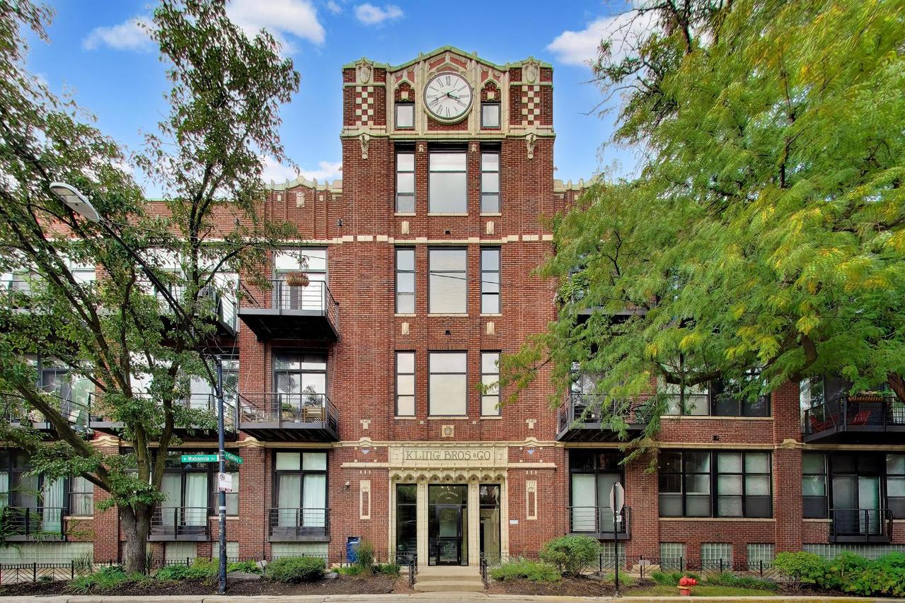 2300 W Wabansia Ave. #127, Chicago, IL 60647