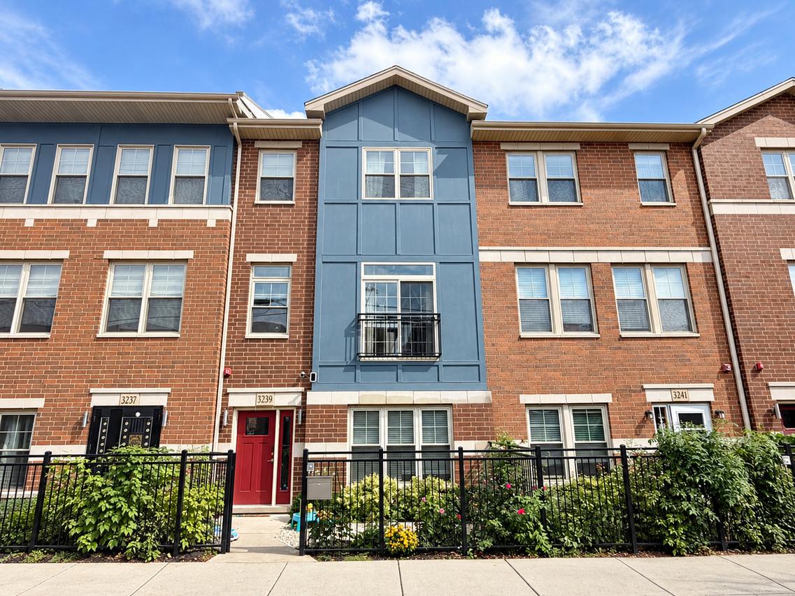 3239 S Stewart Ave., Chicago, IL 60616