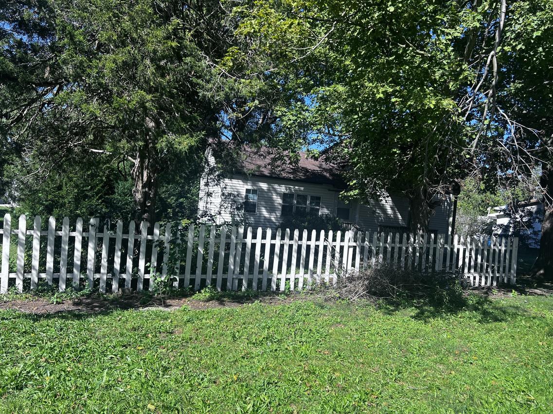208 S Elm St., Loda, IL 60948