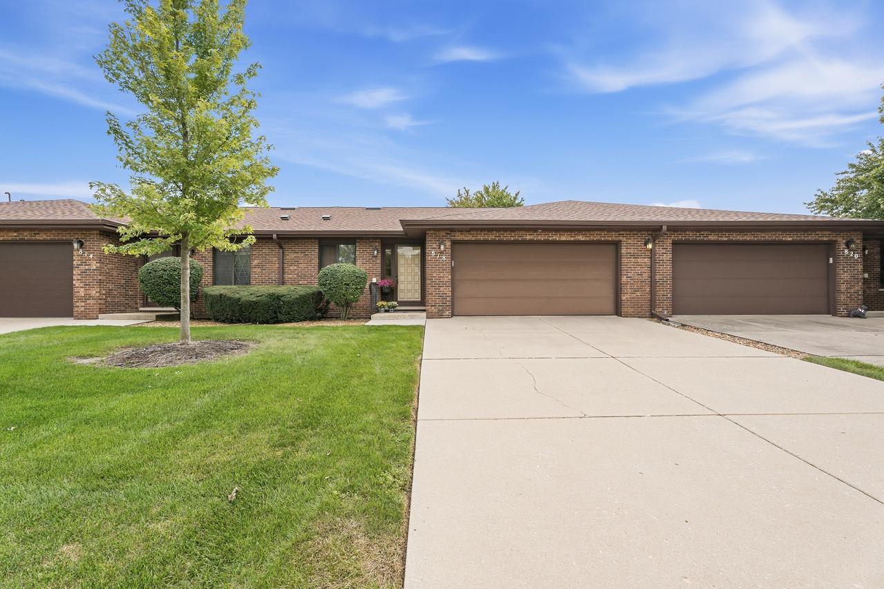 818 Shagbark Rd., New Lenox, IL 60451