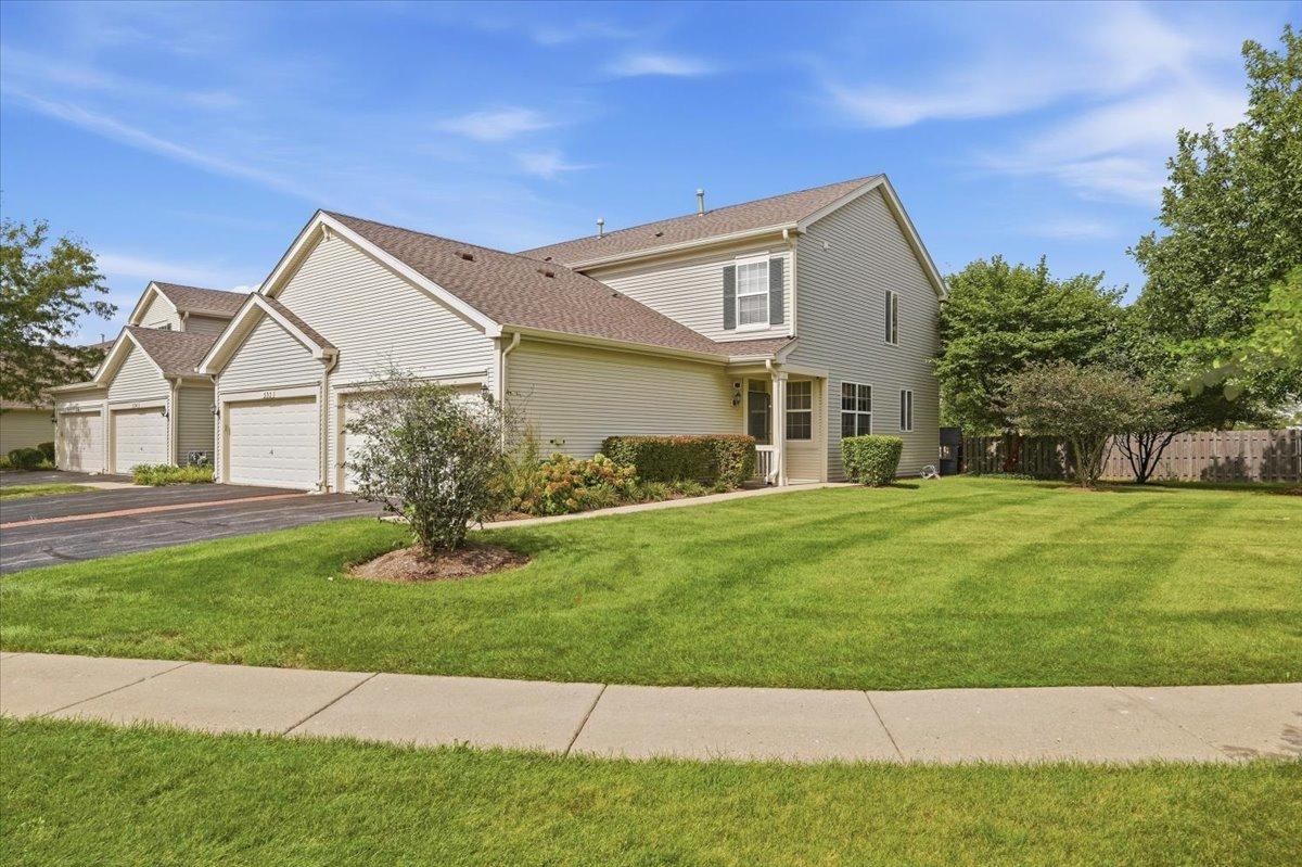 530 W Kristina Ln., Round Lake, IL 60073