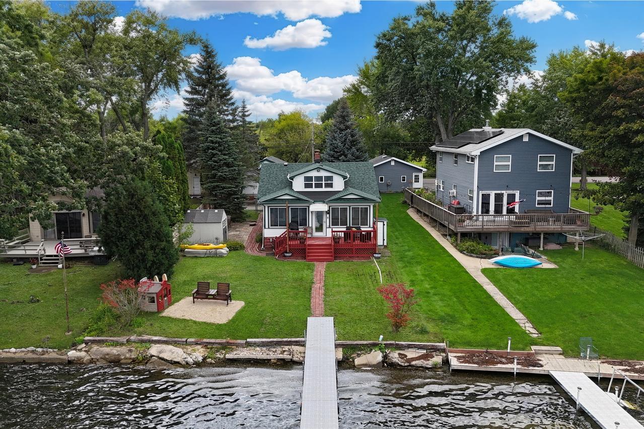 37821 N Douglas Ln., Lake Villa, IL 60046