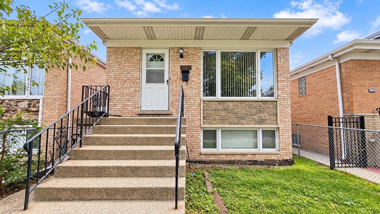 5203 W Carmen Ave., Chicago, IL 60630