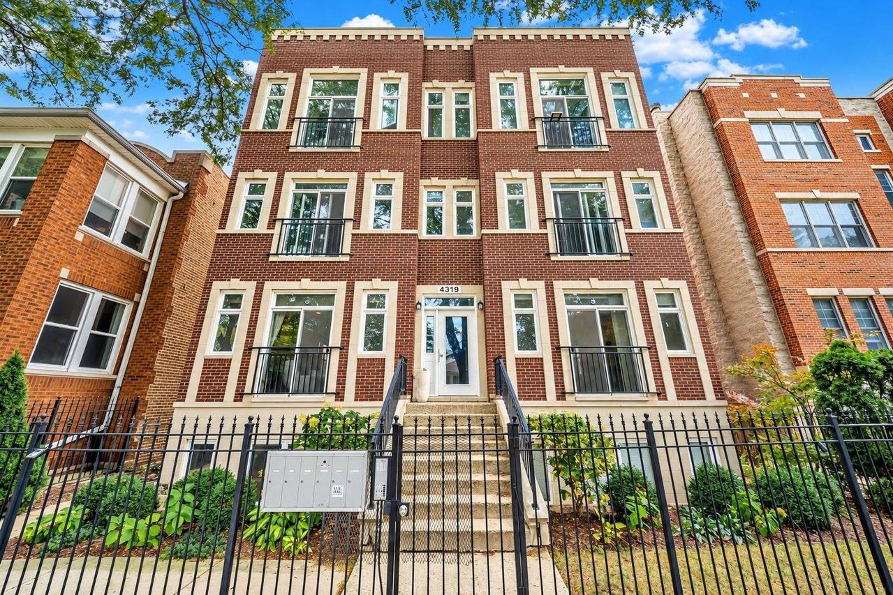 4319 N Richmond St. #1N, Chicago, IL 60618