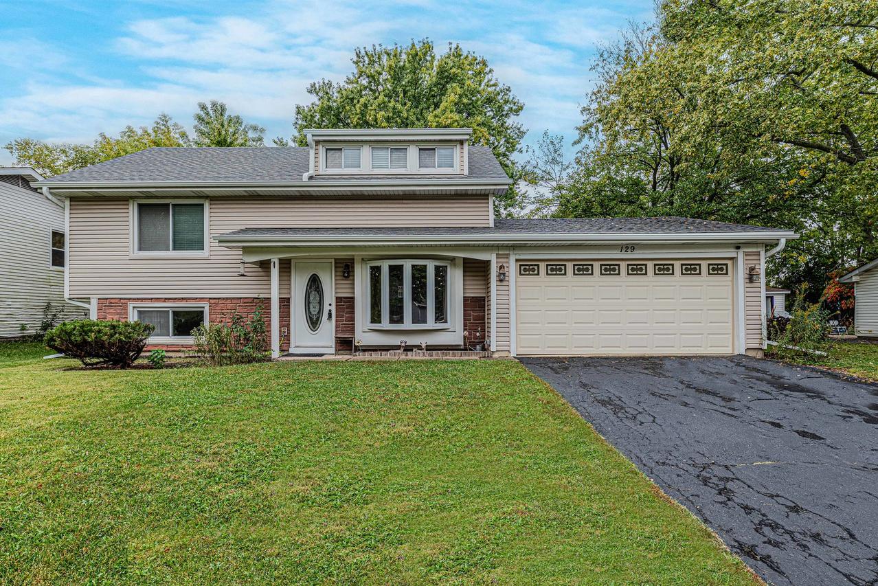 129 Delaware Dr., Bolingbrook, IL 60440