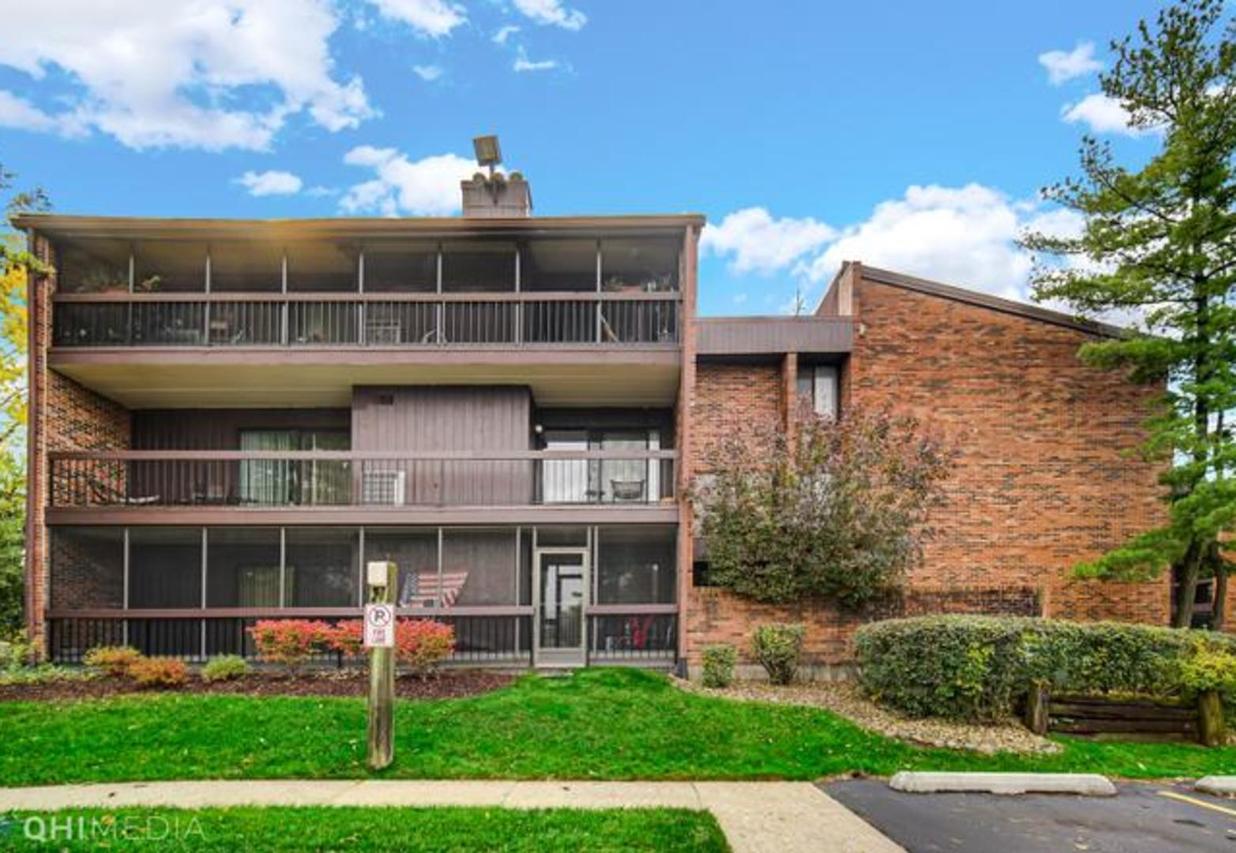 5515 Cromwell Ln. #G4, Oak Forest, IL 60452