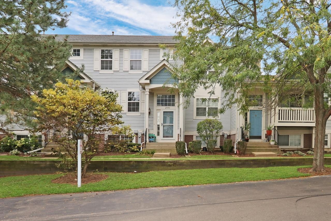 2595 N Augusta Dr., Wadsworth, IL 60083