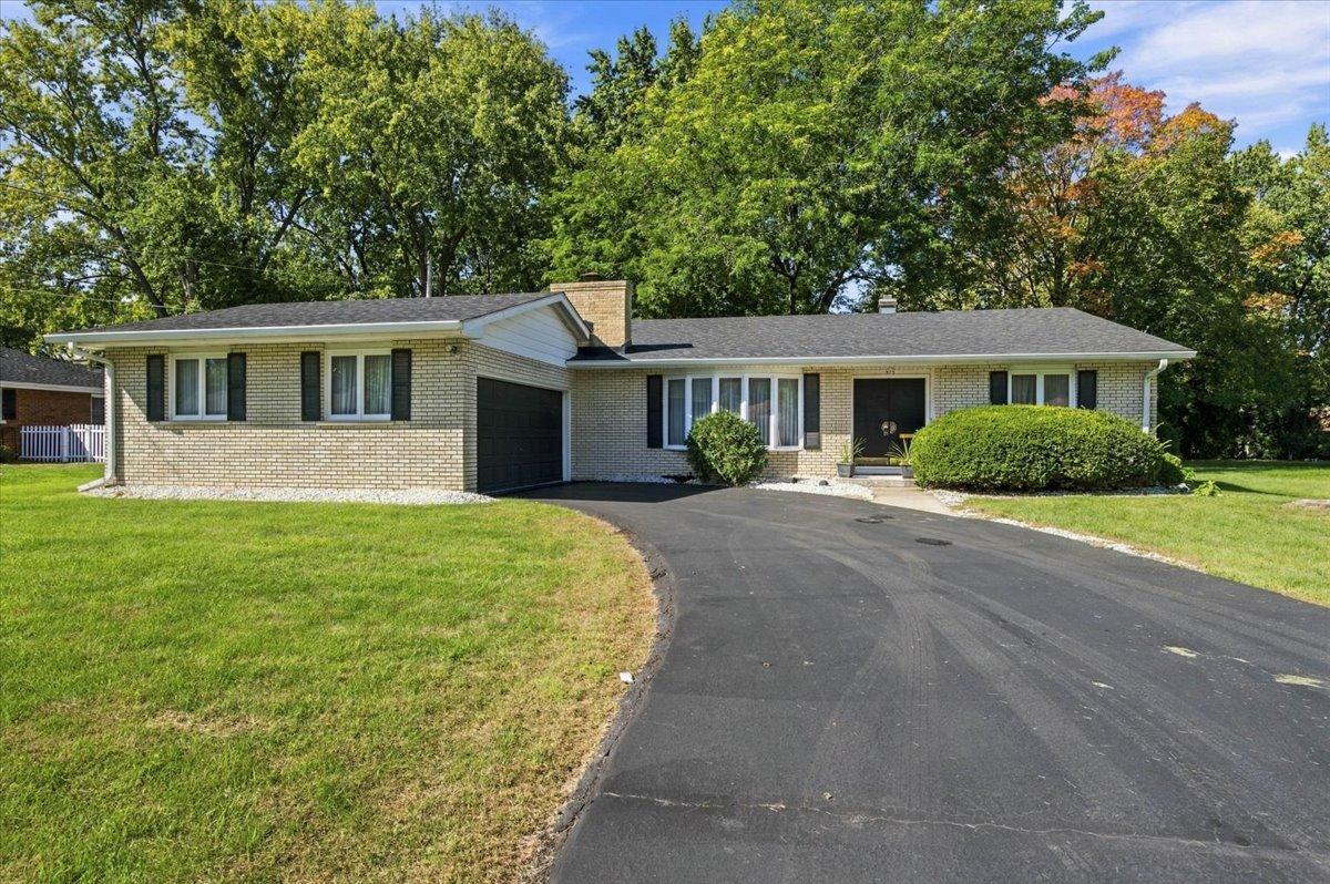 373 Lra Dr., Aurora, IL 60506
