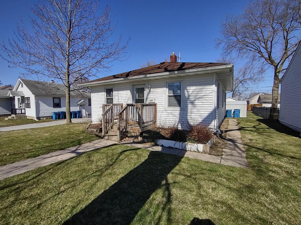 912 Douglas St., Morris, IL 60450