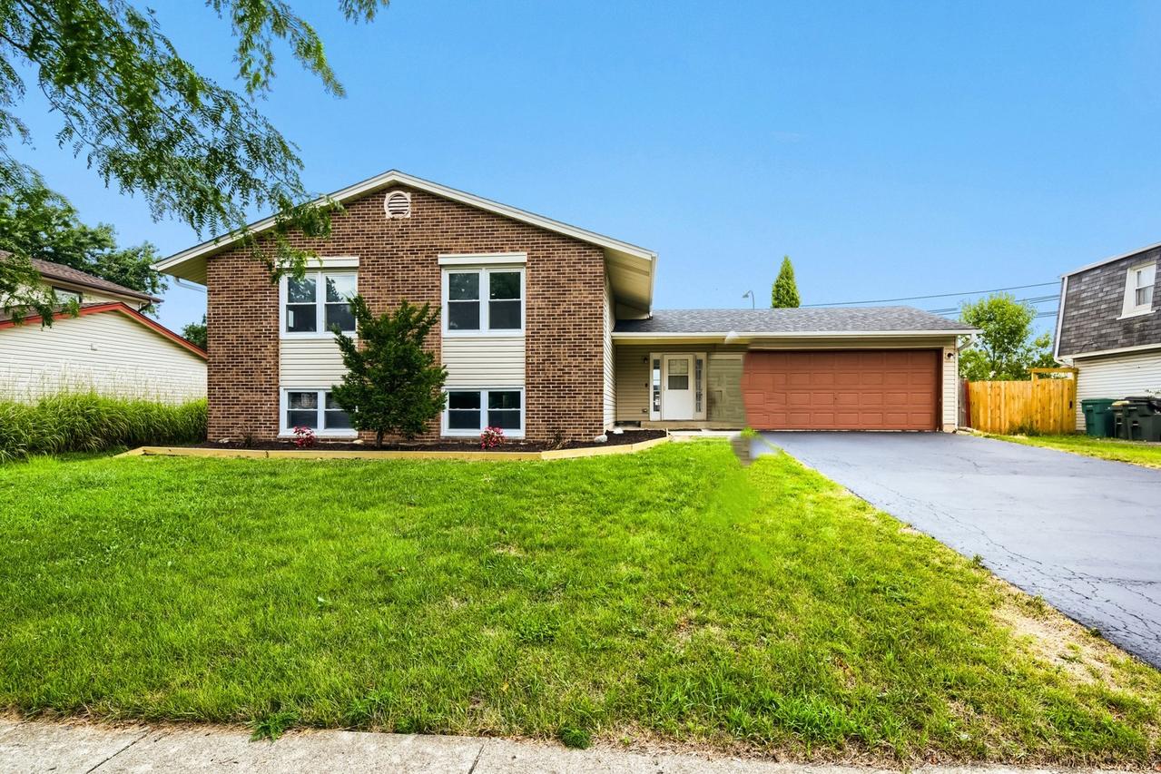 1465 William Clifford Ln., Elk Grove Village, IL 60007