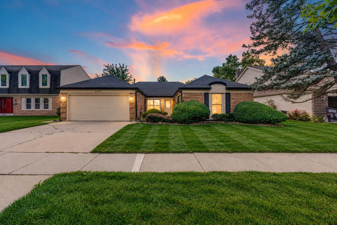 620 Cobblestone Ln., Buffalo Grove, IL 60089