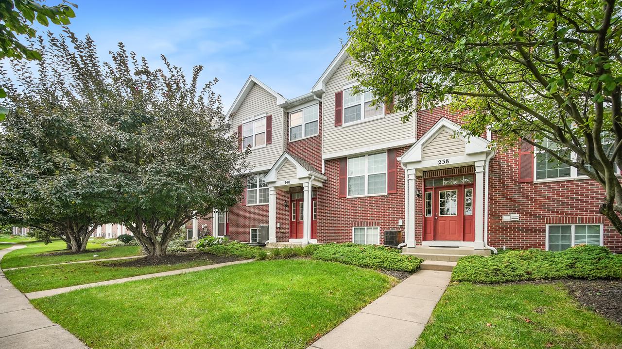 240 S Alder Creek Dr., Romeoville, IL 60446
