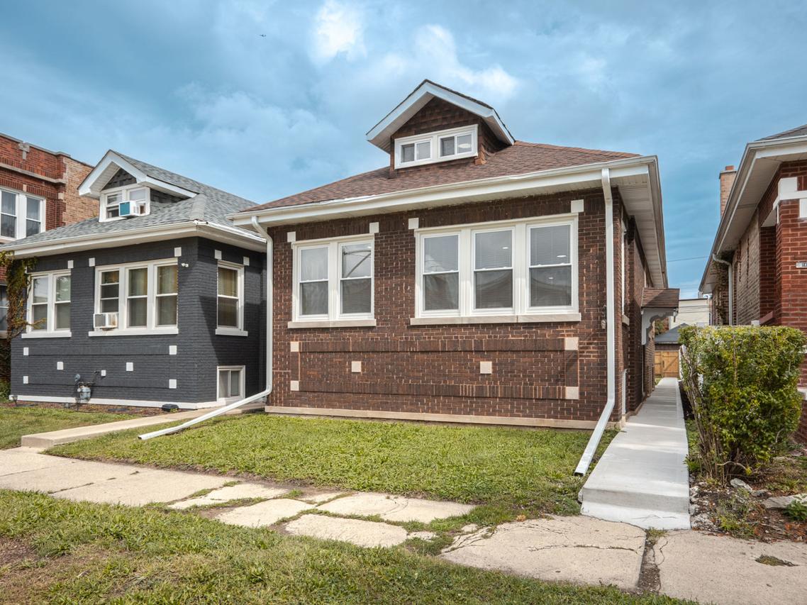 8411 S Throop St., Chicago, IL 60620
