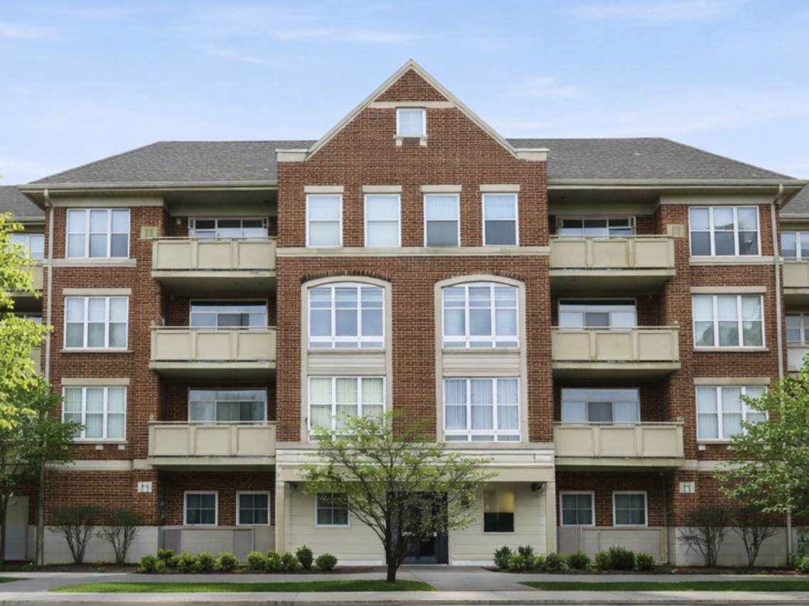 77 N Quentin Rd. #310, Palatine, IL 60067