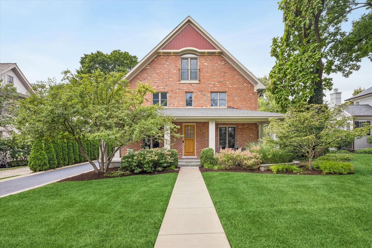420 N Lincoln St., Hinsdale, IL 60521