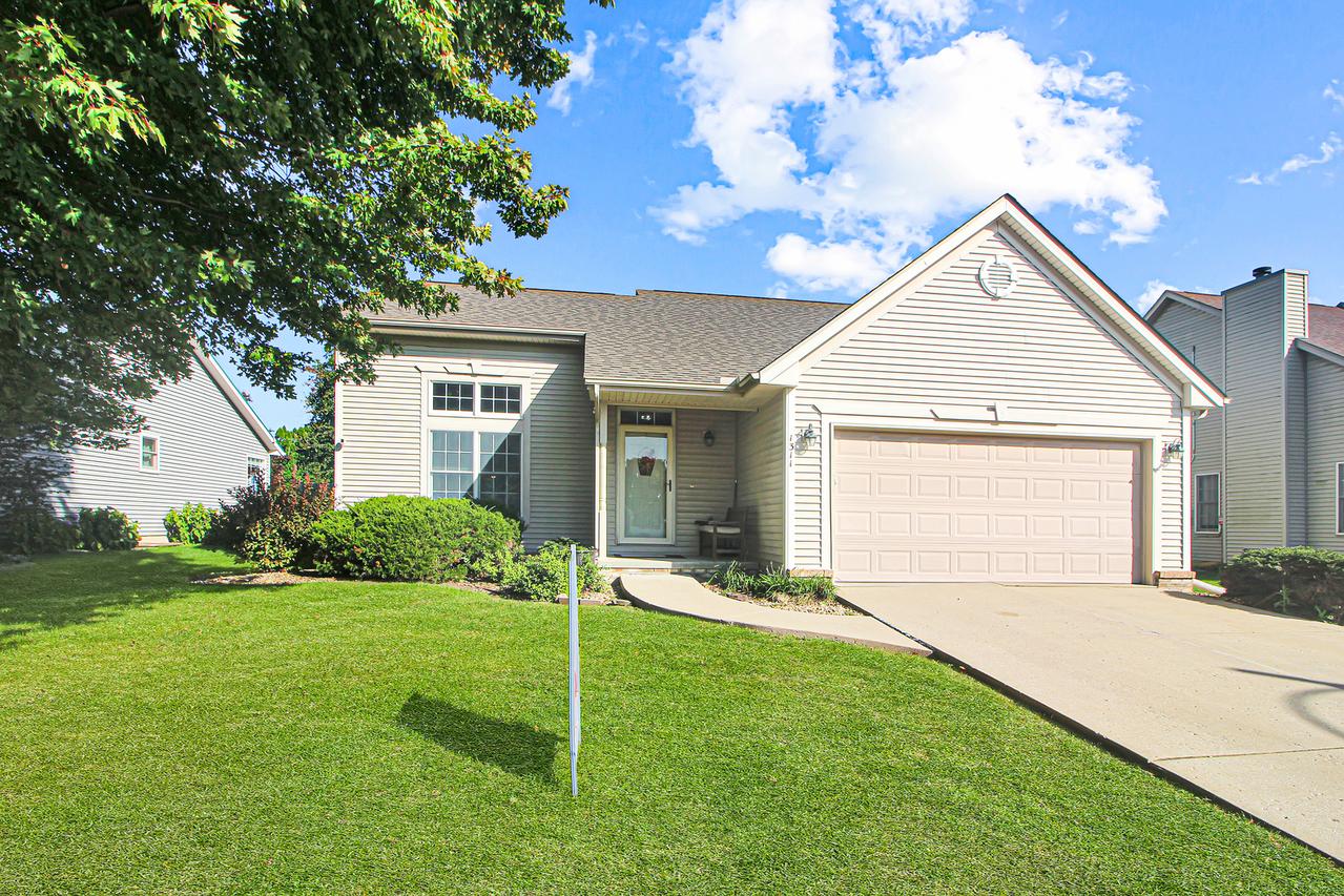 1311 Moss Creek Rd., Bloomington, IL 61704