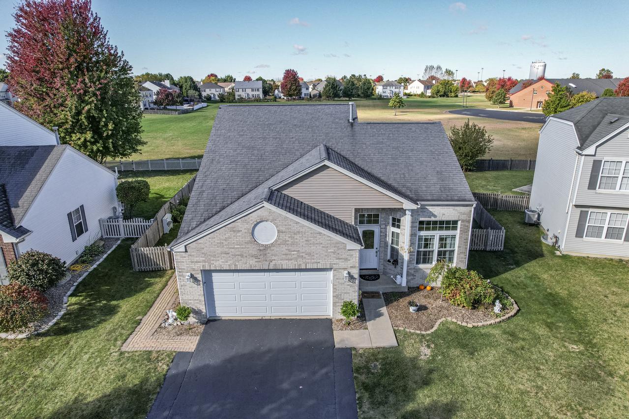 2107 Ashbrook Ct., Plainfield, IL 60586