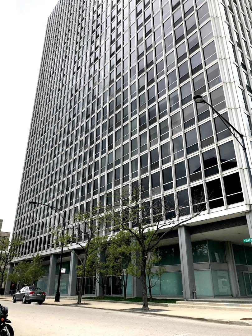 330 W Diversey Pkwy. #807-809, Chicago, IL 60657