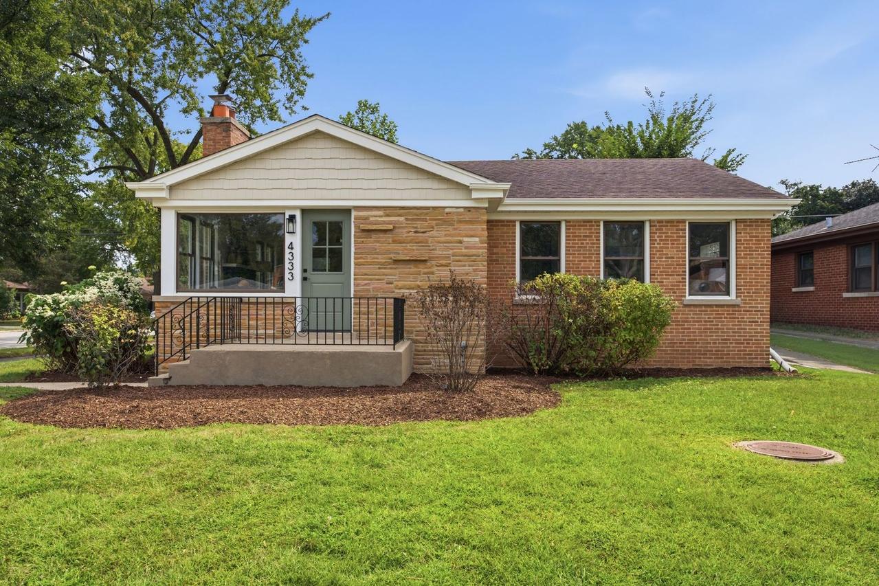 4333 W Main St., Skokie, IL 60076