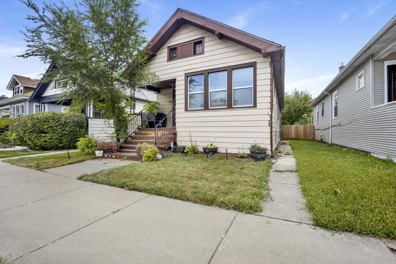 10155 S Wentworth Ave., Chicago, IL 60628
