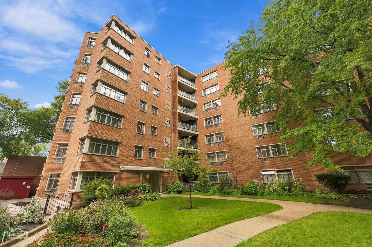 1862 Sherman Ave. #3SE, Evanston, IL 60201