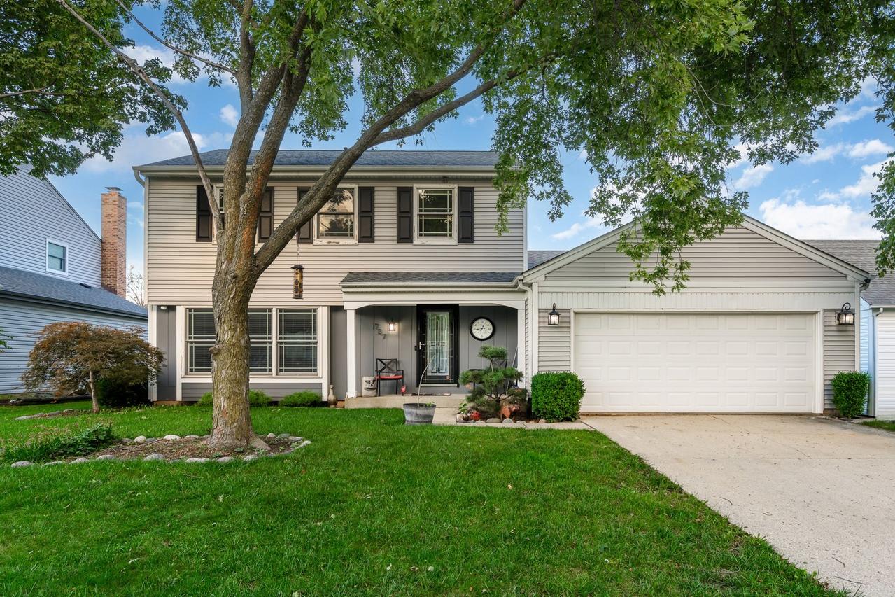 737 Brian Ave., Schaumburg, IL 60194
