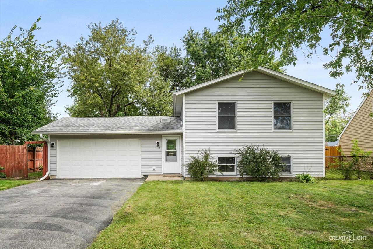 104 S Ashbury Ave., Bolingbrook, IL 60440