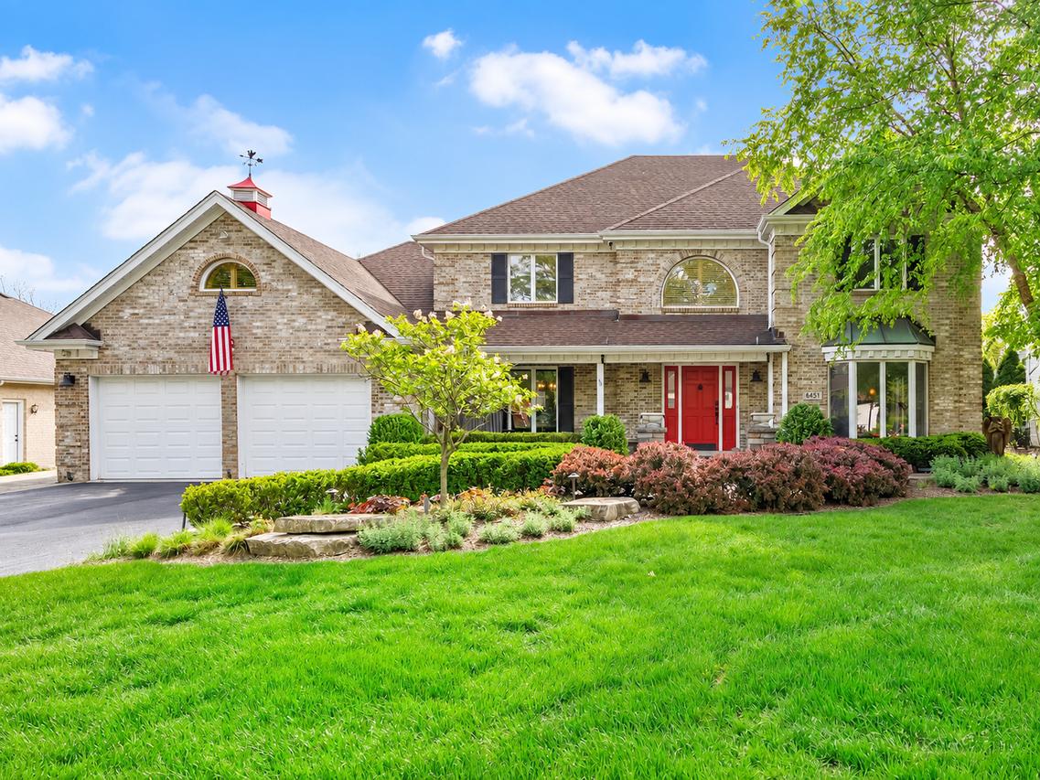 6451 Garfield Ridge Ct., Burr Ridge, IL 60527